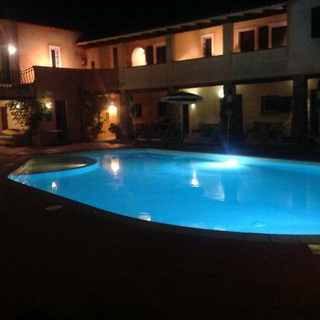 Hotel Villa Gemella Baja Sardinia Luaran gambar