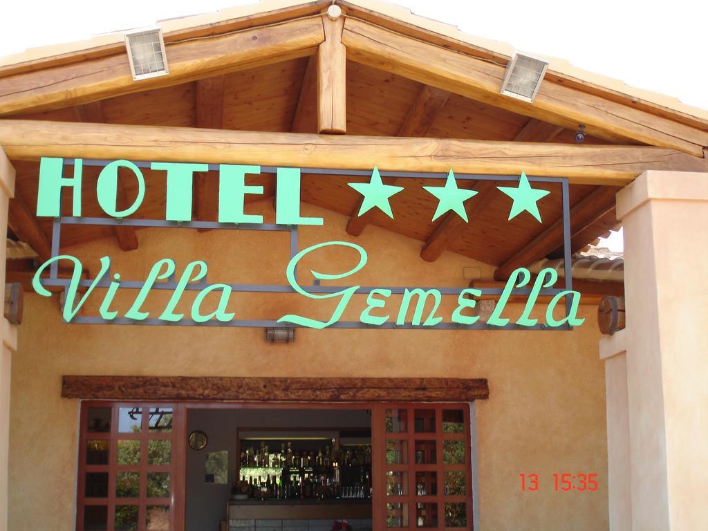 Hotel Villa Gemella Baja Sardinia Luaran gambar